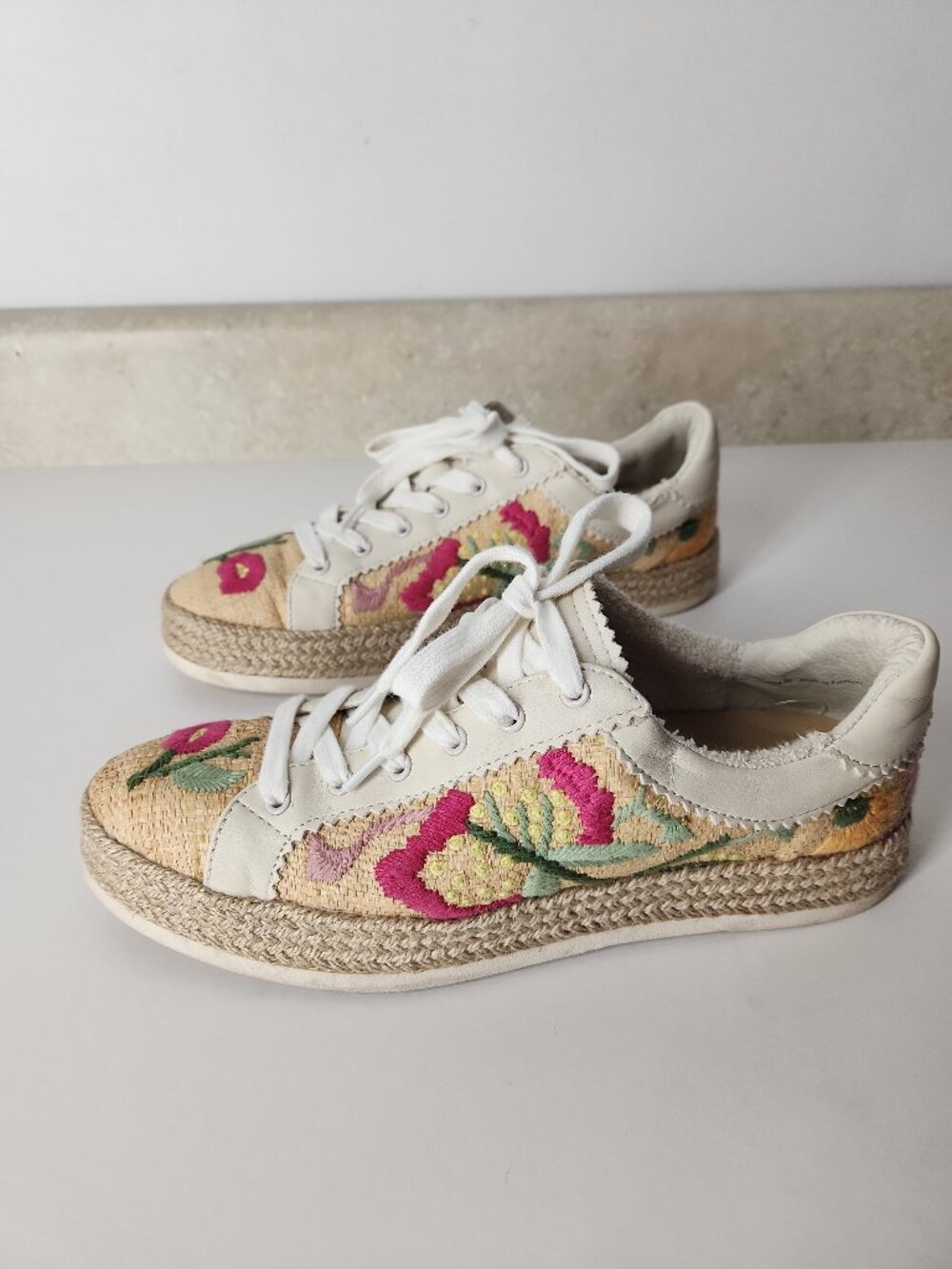 Dolce Vita Azalia embroidered floral raffia shoes Espadrille Sneakers Size 10